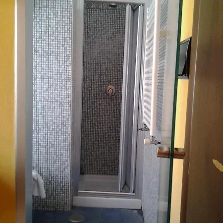 Guest house La *